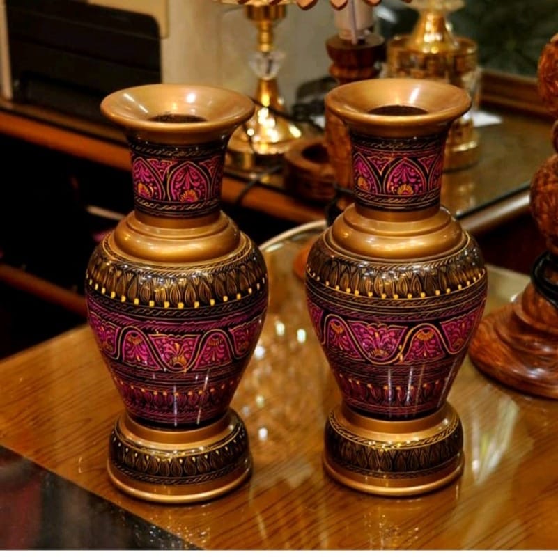 2 Vase wooden art